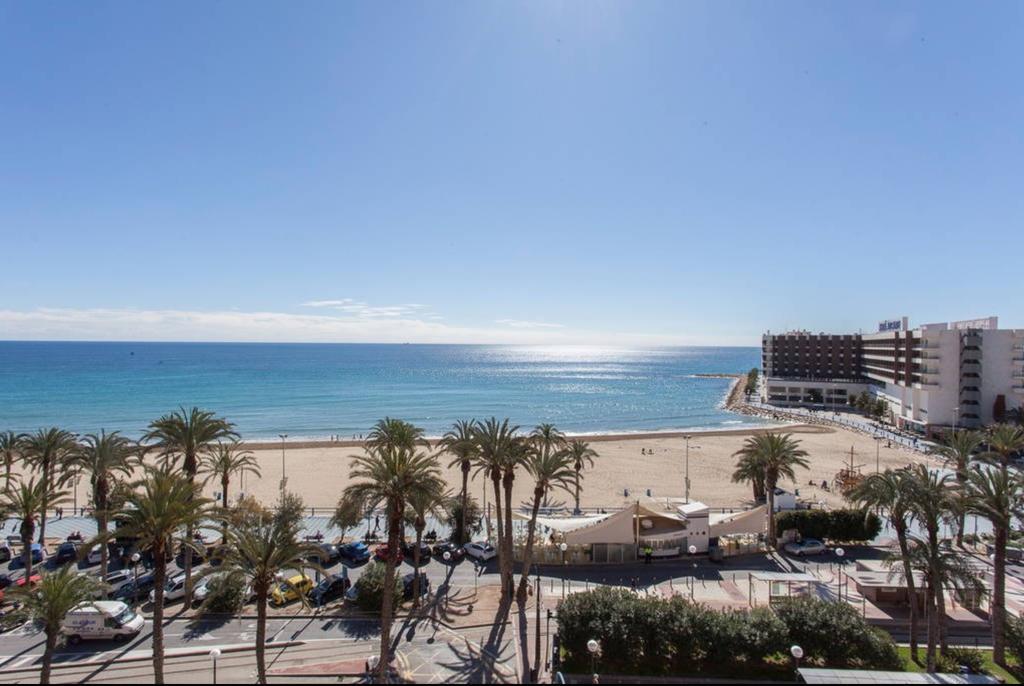 Apartamentos Bahia Alicante Extérieur photo